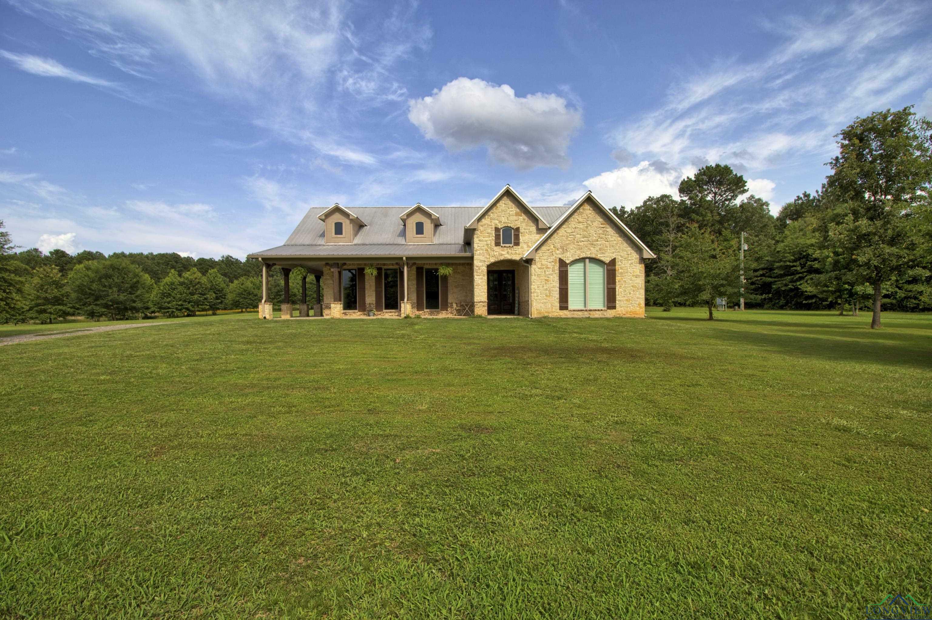 Property Photo:  14471 Fm 31  TX 75672-4148 