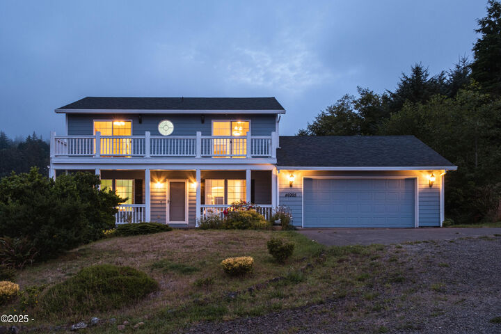 46995 Beach Crest Drive  Neskowin OR 97149 photo