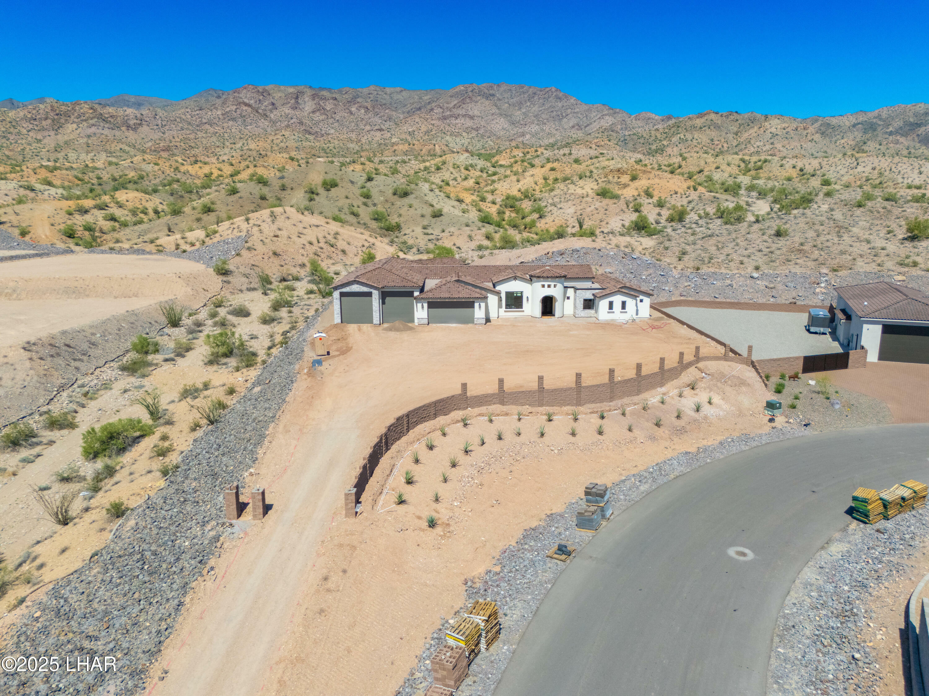 Property Photo: 6724 Corte De Los Bueyes AZ 86404