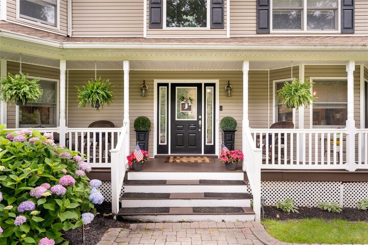 Property Photo:  34 N Country Road  NY 11786 