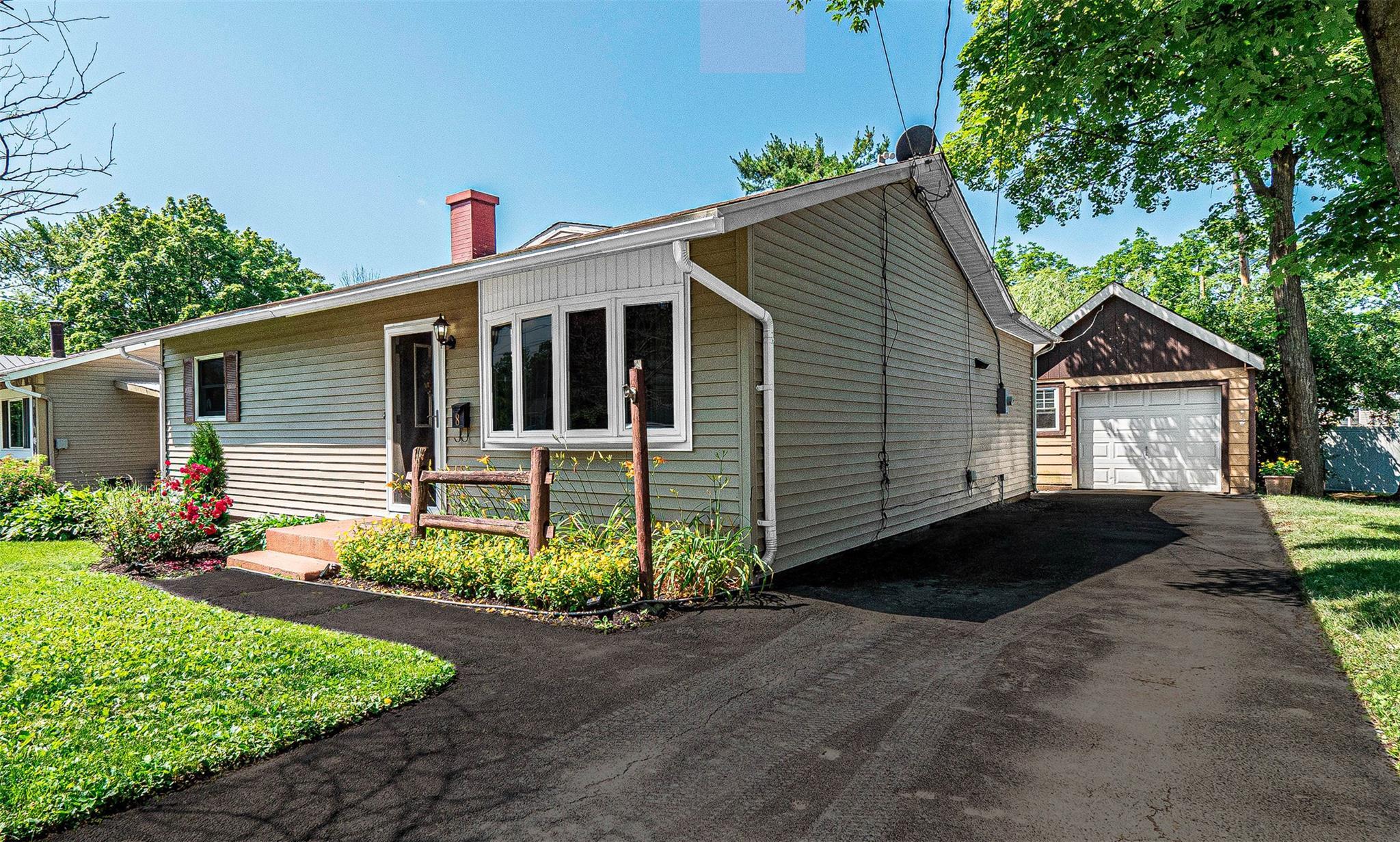 Property Photo:  8 Judd Place  NY 10924 