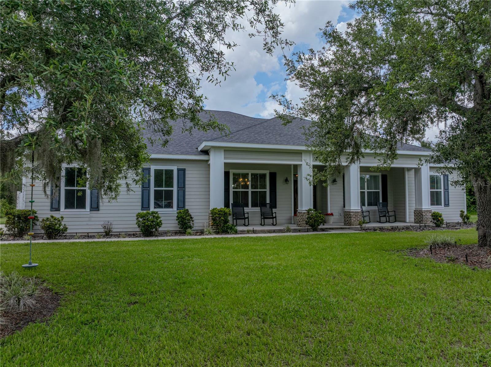 Property Photo: 3985 Mammoth Grove Road FL 33898