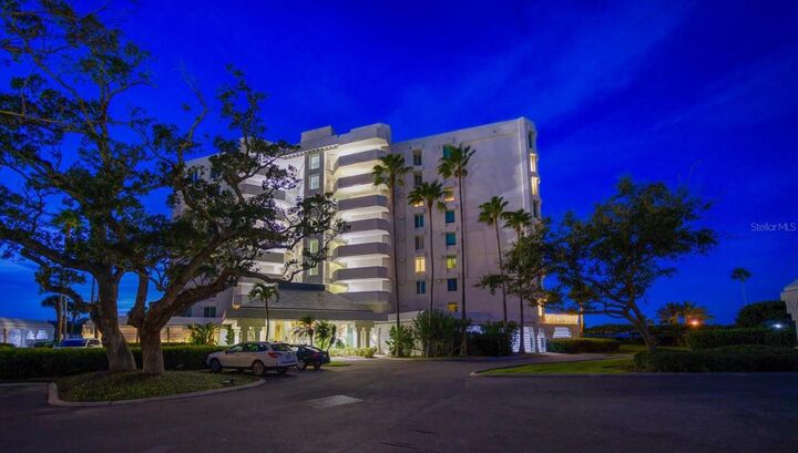 Property Photo:  2 Seaside Lane 203  FL 33756 