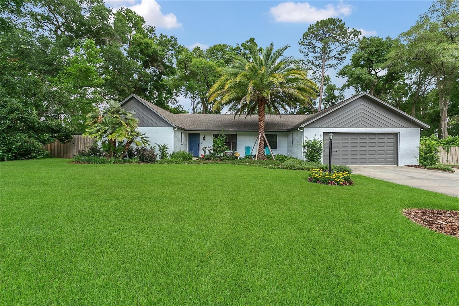 Property Photo:  717 Southeast 46th Court  FL 34471 