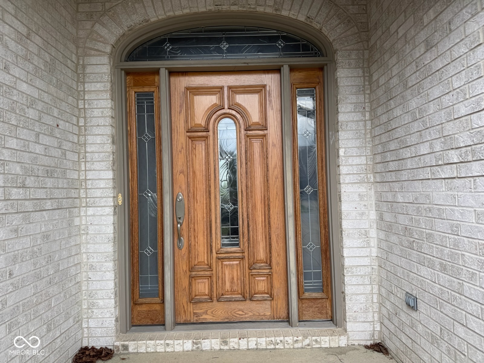 Property Photo:  4230 Raintree Boulevard  IN 46143 