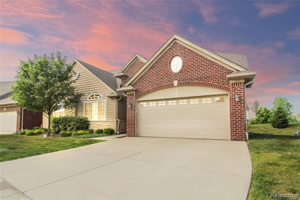 Property Photo:  30475 Berghway Trail  MI 48092 6332 