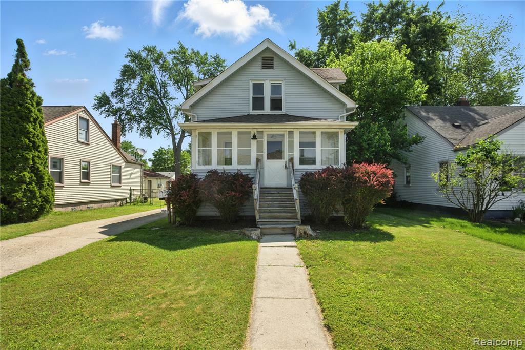Property Photo:  306 N Kenwood Avenue  MI 48067 