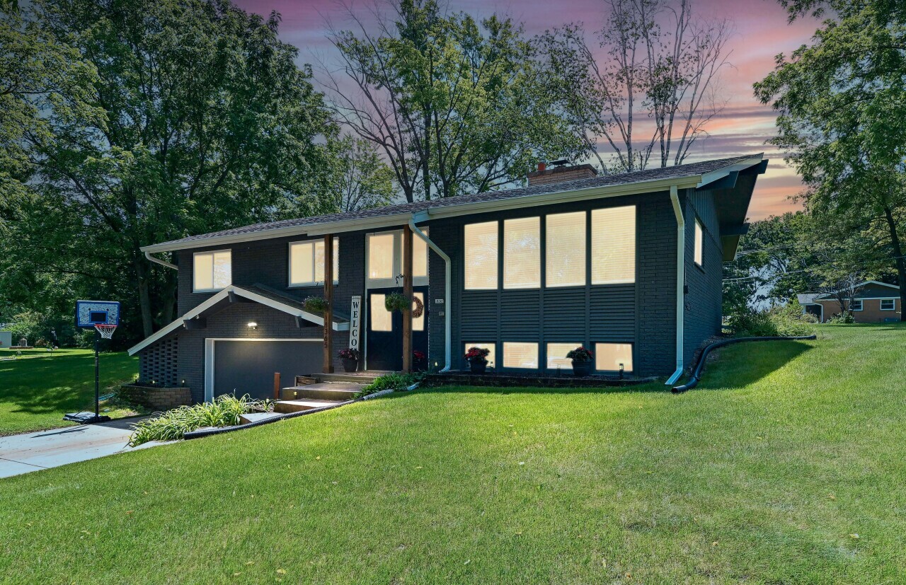 Property Photo: 18365 Arden Ave WI 53045