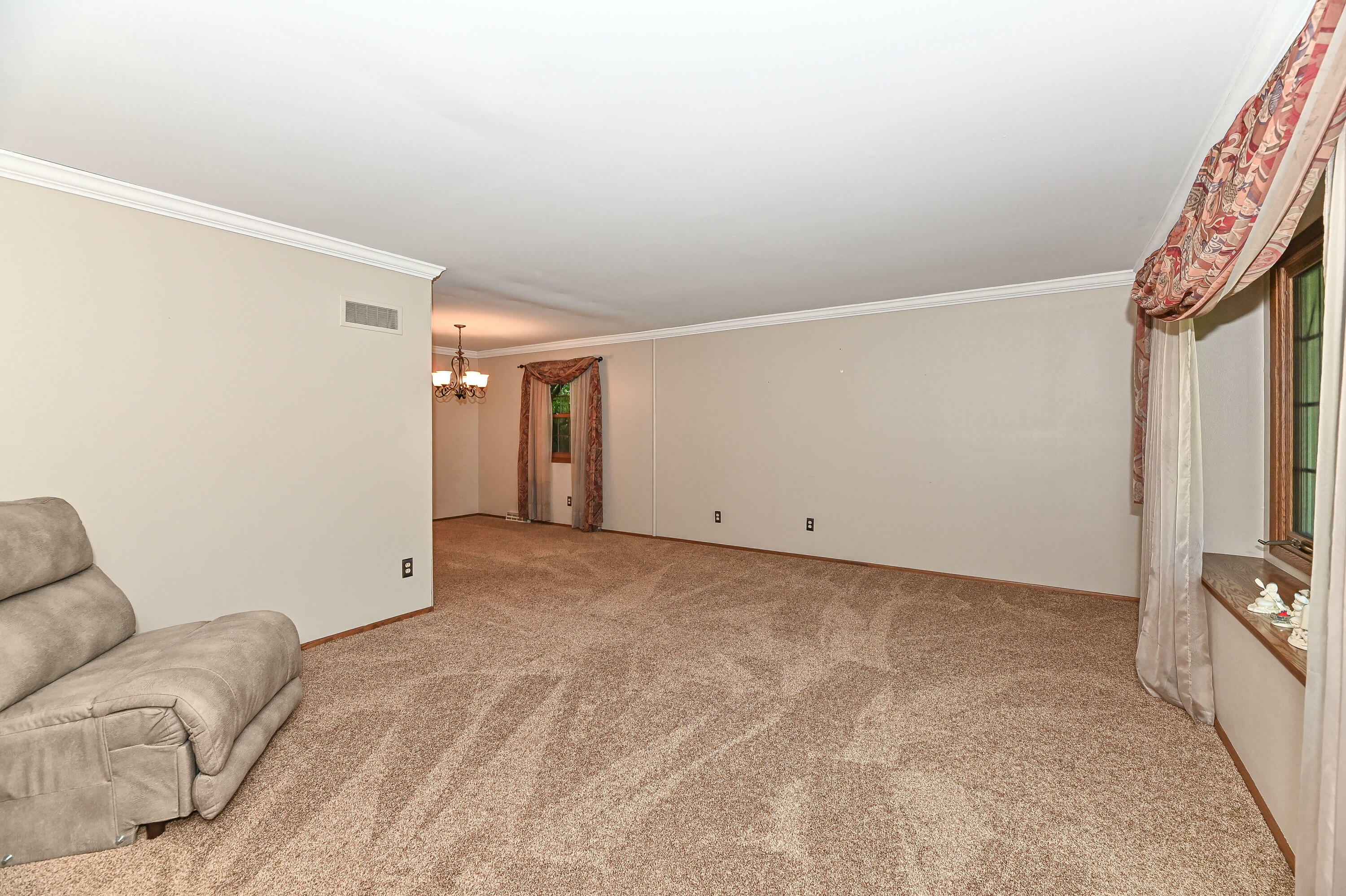 Property Photo:  3274 S Acredale Ct  WI 53151 