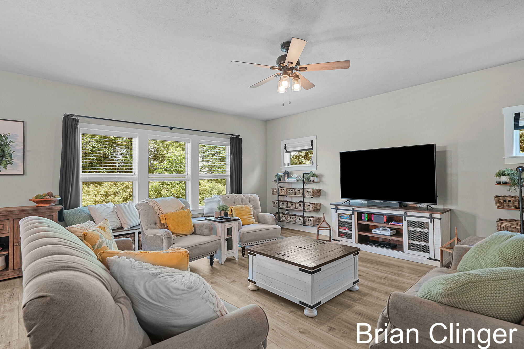 Property Photo: 3293 Creek Ridge Drive MI 49426