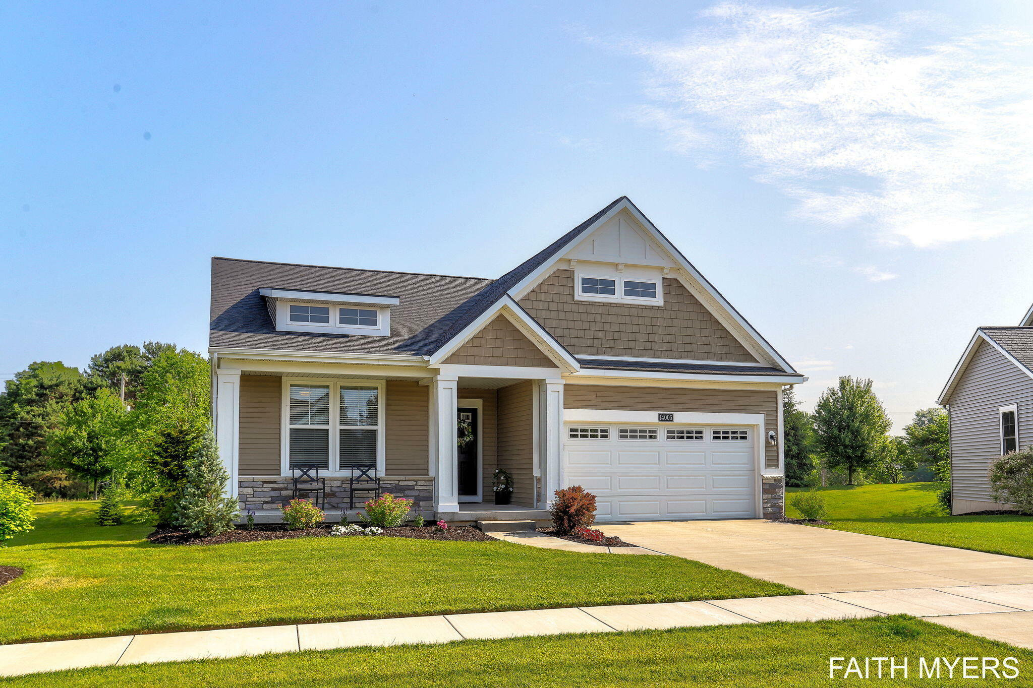 Property Photo: 14005 Phoenix Place MI 49424