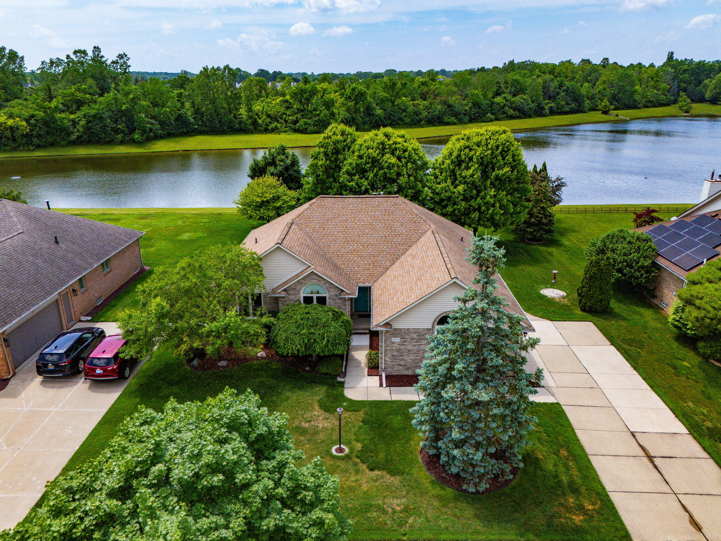 43191 Winterfield Drive  Sterling Heights MI 48314 photo