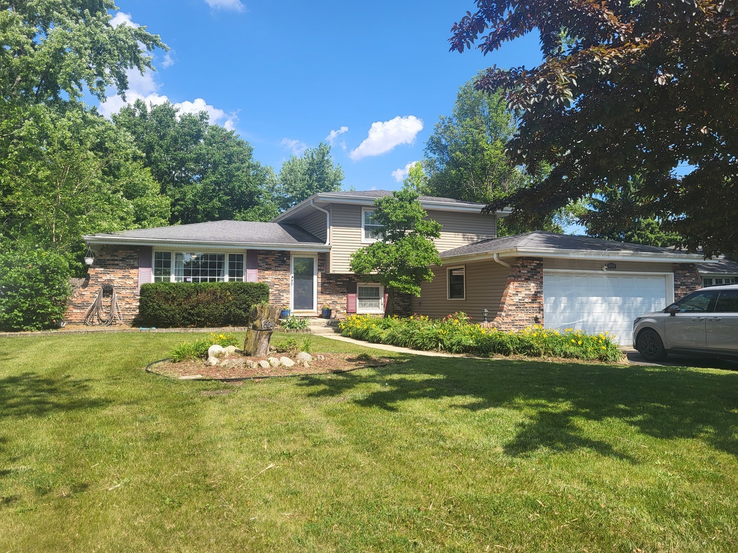 604 Parkshore Drive  Shorewood IL 60404 photo