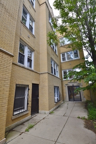 Property Photo: 3108 W Walton Street 3B IL 60622