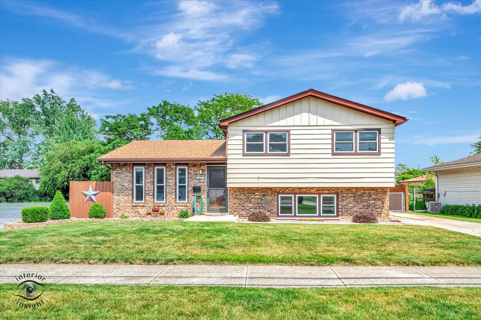 Property Photo: 14727 Central Park Avenue IL 60445