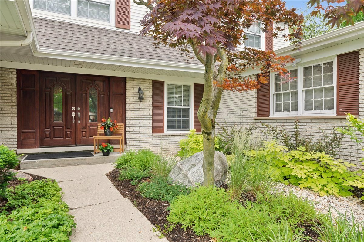 Property Photo: 951 Suffield Terrace IL 60062