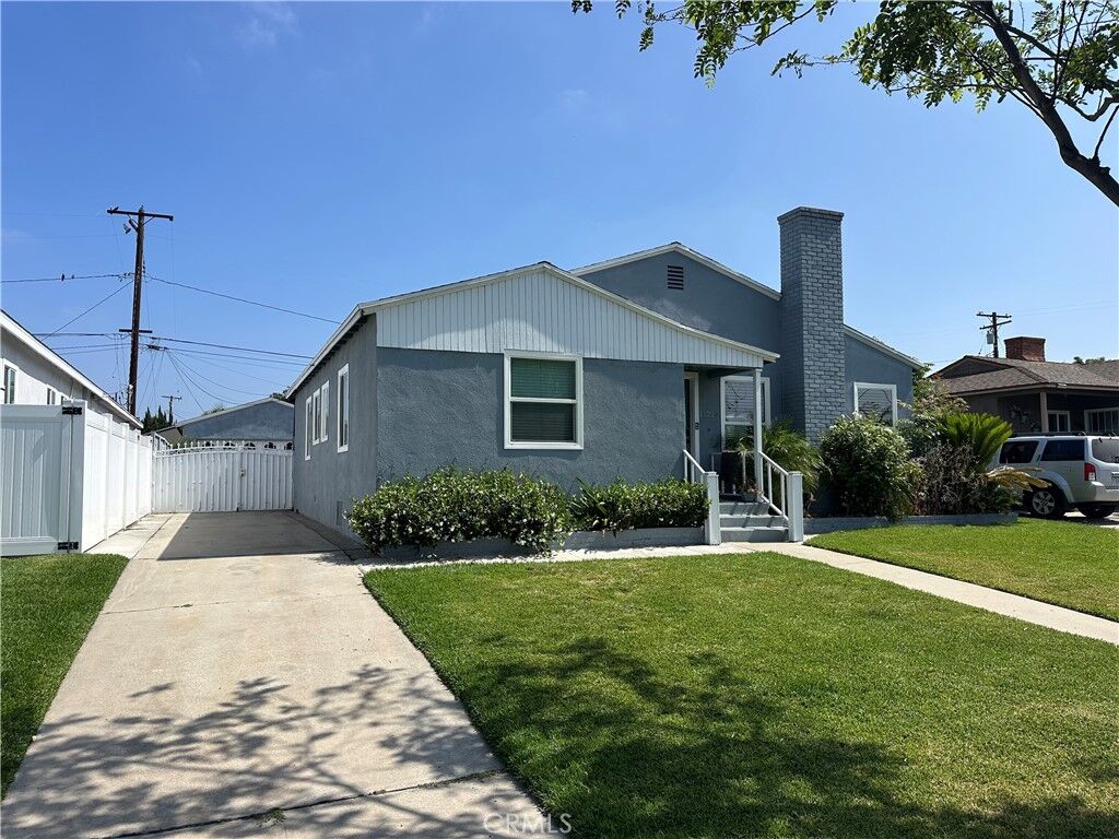 Property Photo:  11229 Glenworth Street  CA 90670 