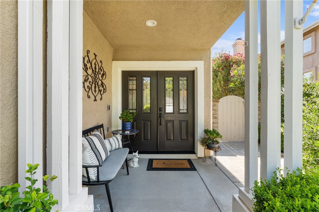 Property Photo: 27811 Bloomfield Court CA 91354