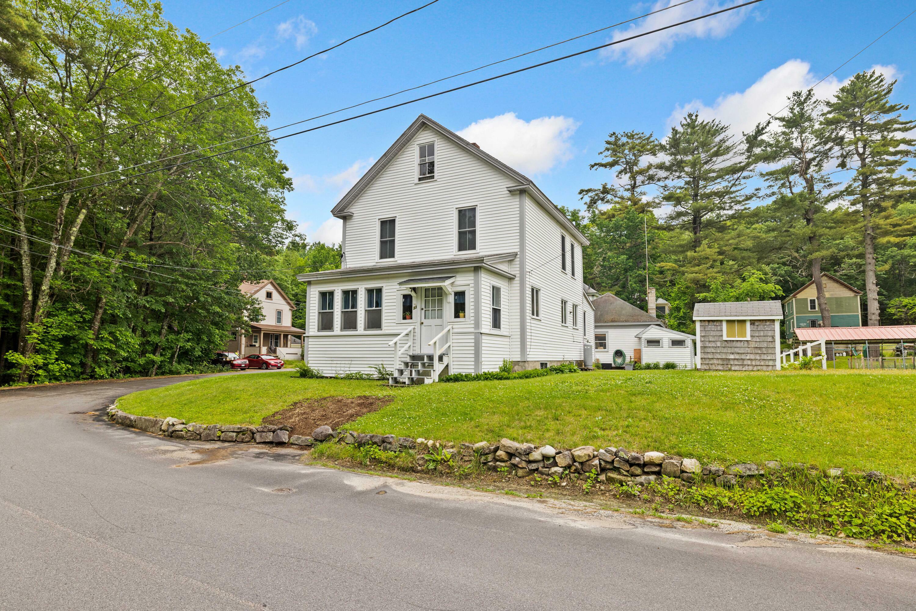 Property Photo:  33 Maple Street  ME 04048 