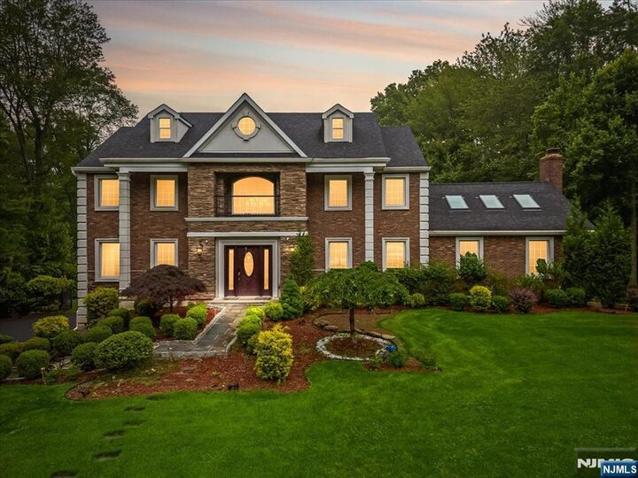 8 Oratam Road  Upper Saddle River NJ 07458 photo