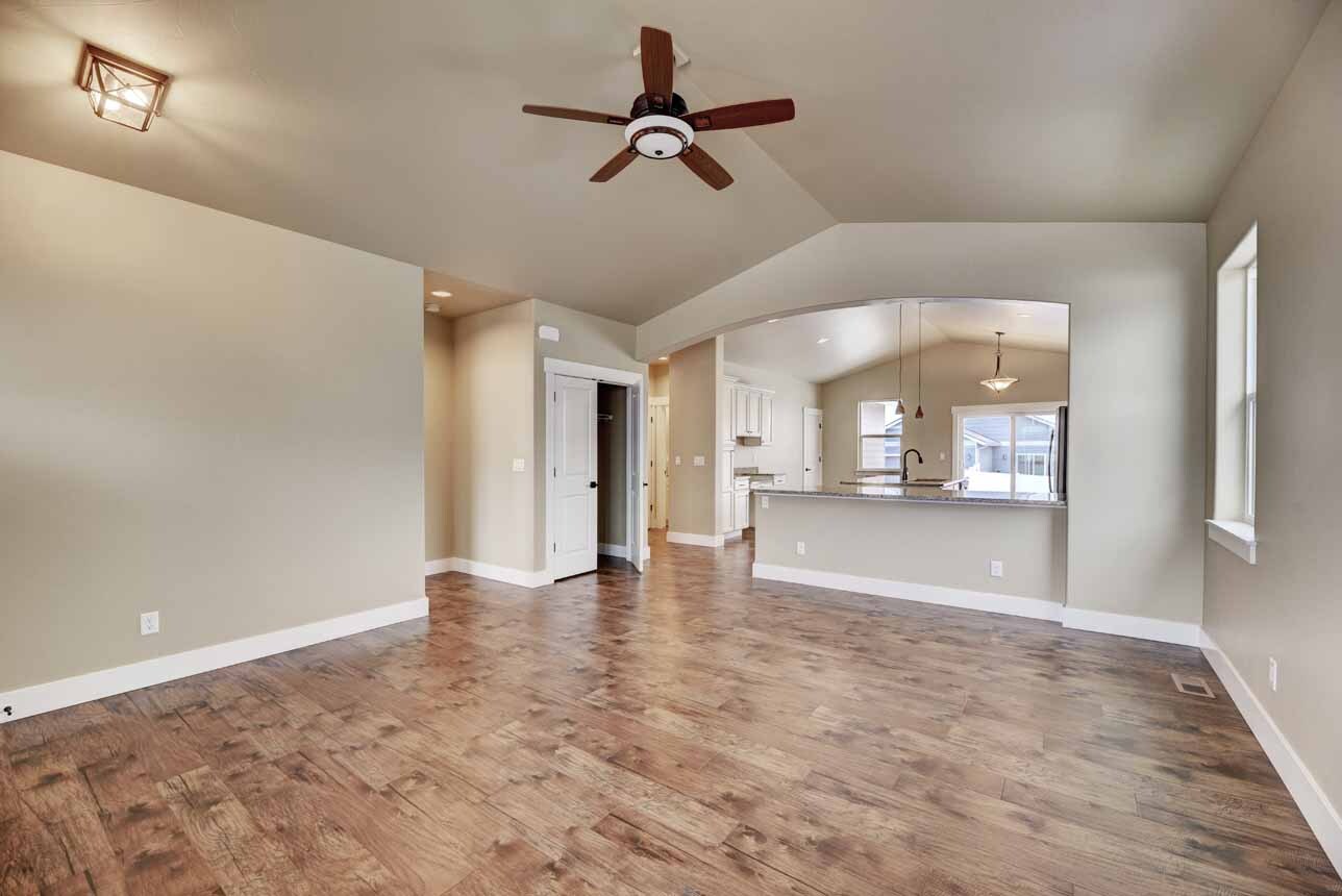 Property Photo: 2909 Travis Avenue MT 59601