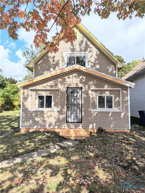 Property Photo: 1817 Ridgewood Avenue OH 43608