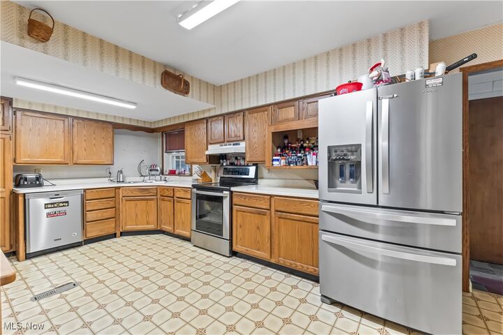 Property Photo: 125 Callahan Road OH 44406