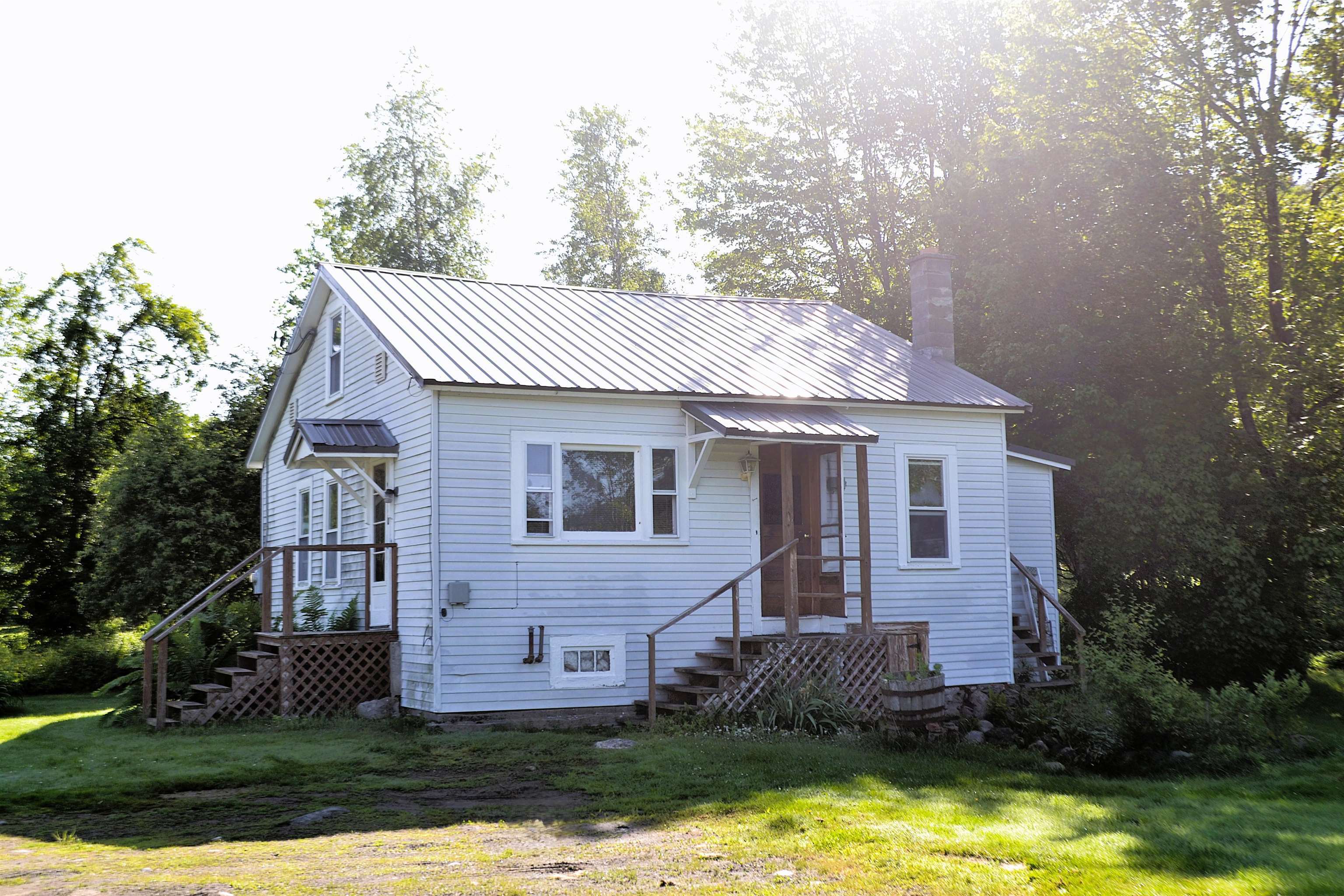 Property Photo: 280 Railroad Street NH 03561