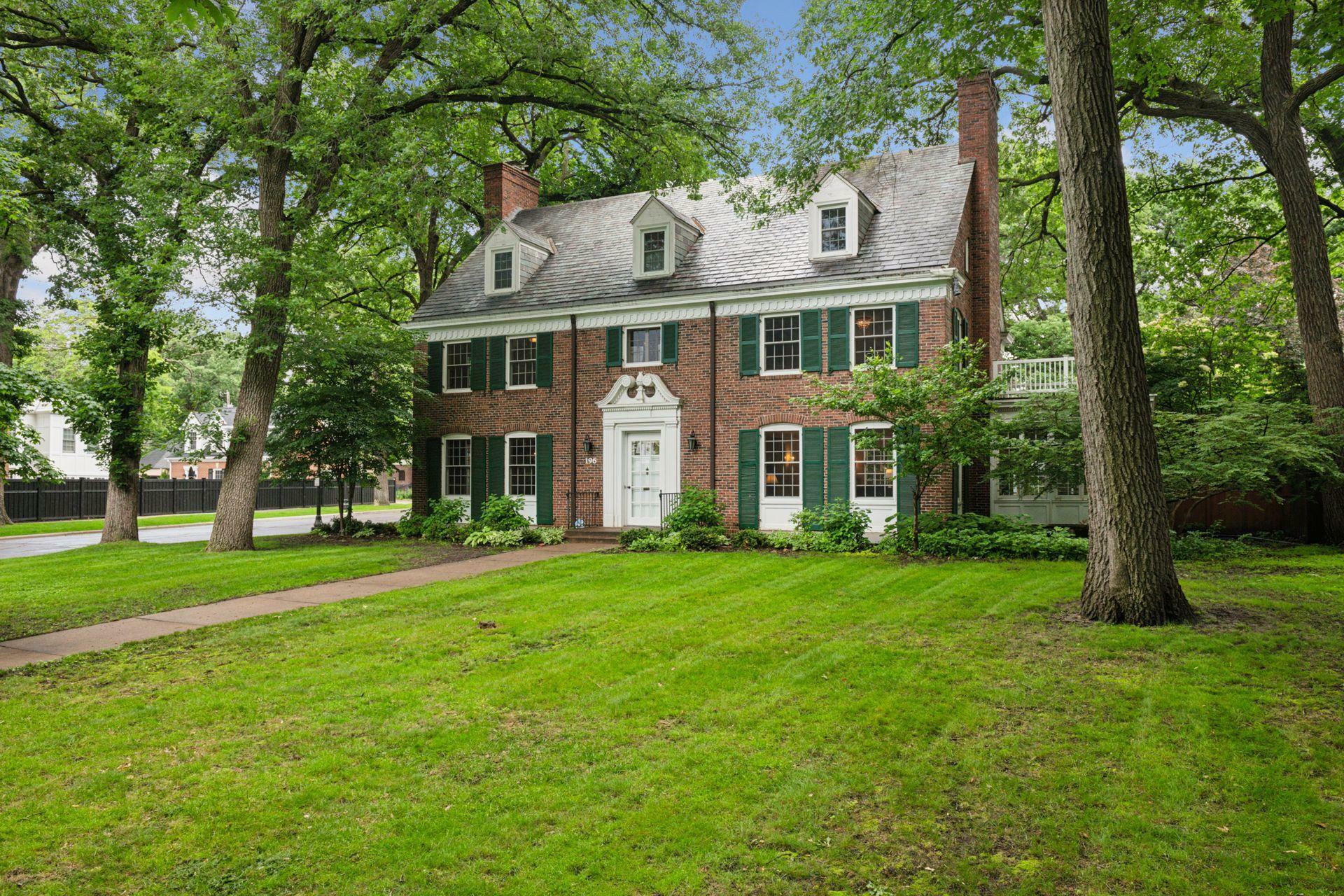 Property Photo: 196 Mississippi River Boulevard S MN 55105