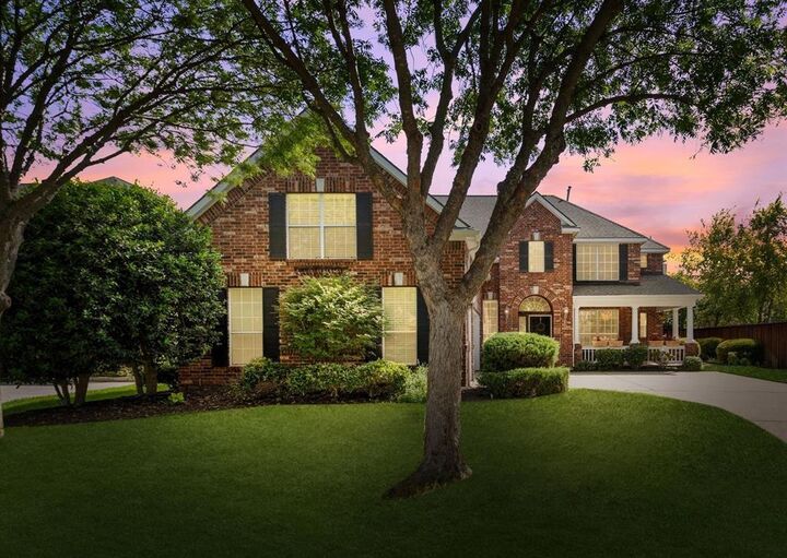 Property Photo:  809 Shady Meadow Drive  TX 75077 