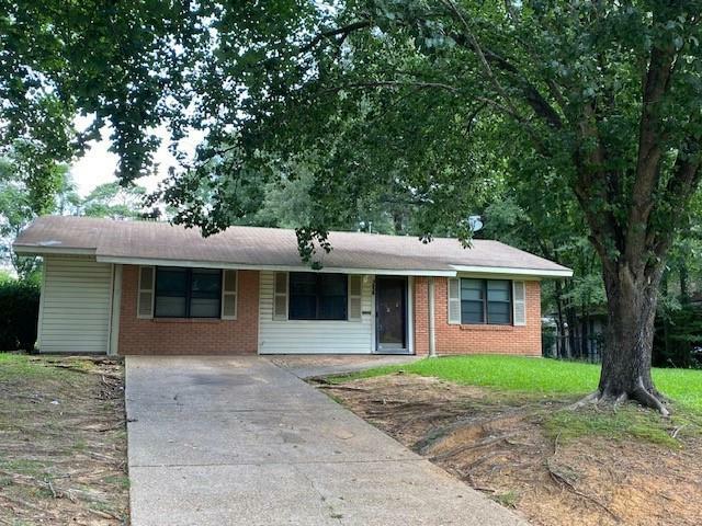 Property Photo:  3038 Hoyte Drive  LA 71118 