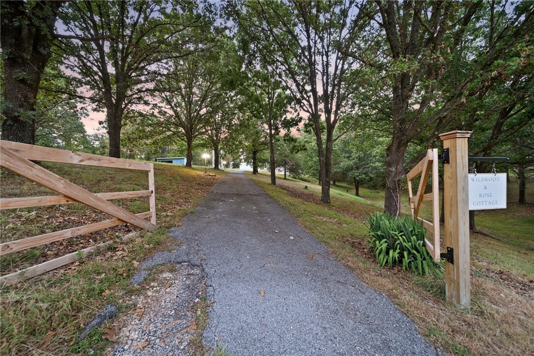 Property Photo: 8128 Spanker Ridge Drive AR 72712
