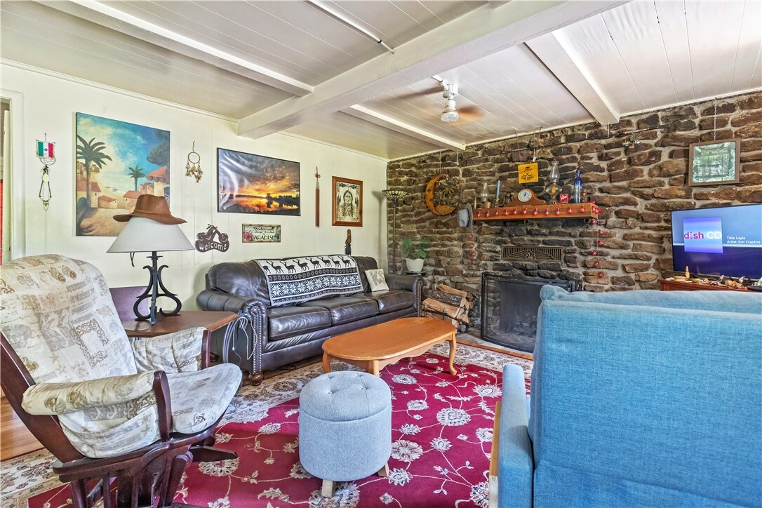 Property Photo: 203 Larchwood Drive AR 72644