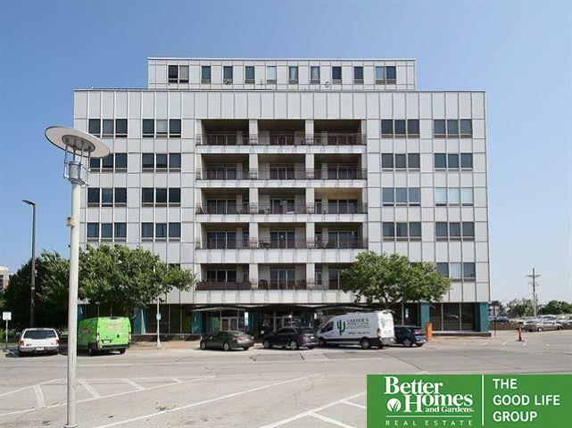 Property Photo: 3000 Farnam Street S2d NE 68131