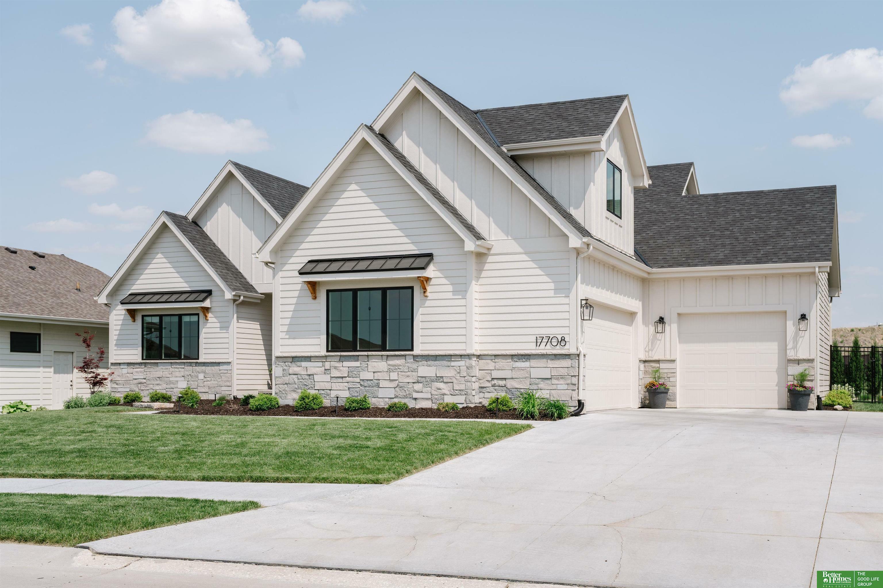 Property Photo: 3510 S 219th Avenue NE 68022