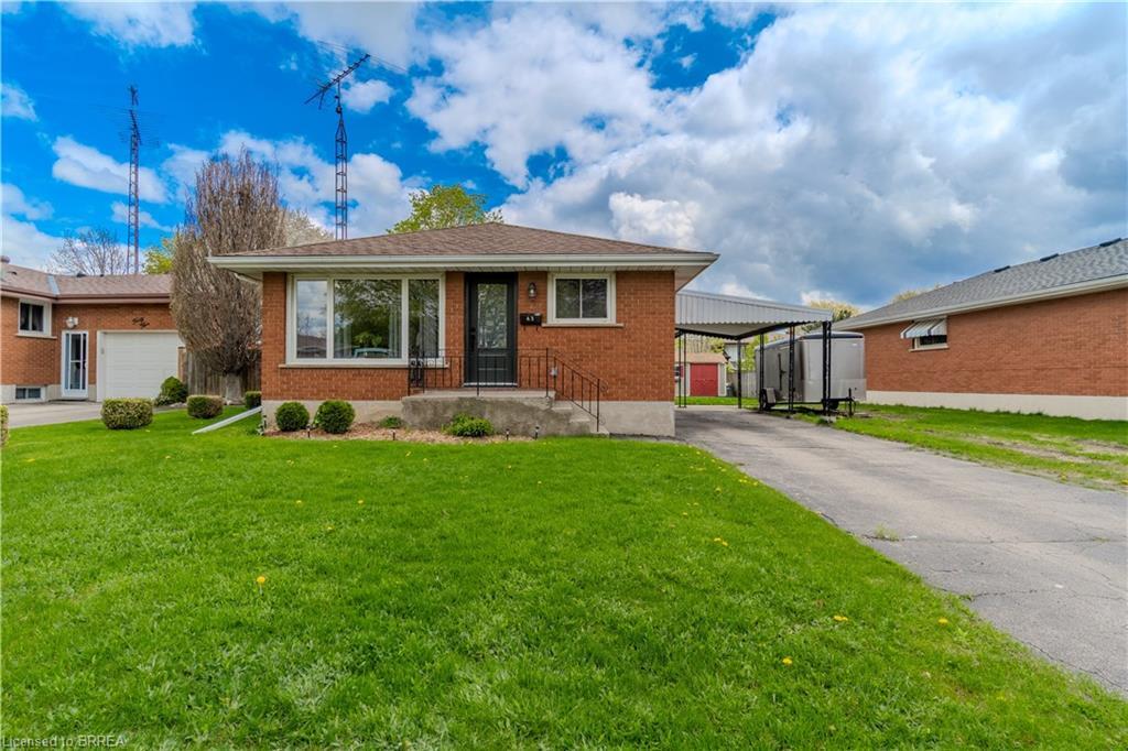 Property Photo: 43 Linden Avenue ON N3S 7E4