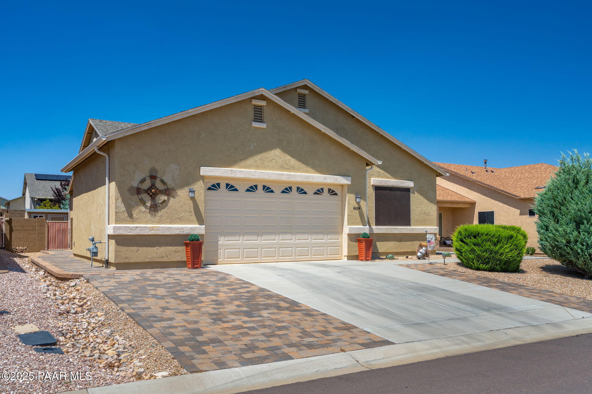 Property Photo: 6054 E Teakwood Lane AZ 86314