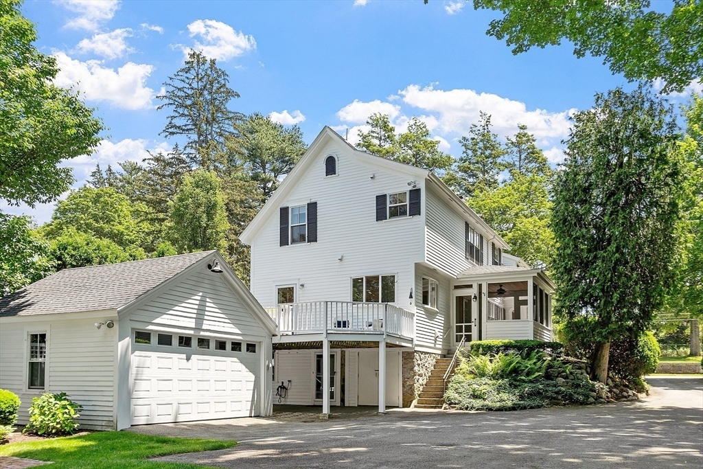 Property Photo: 11 Abbot Street MA 01810