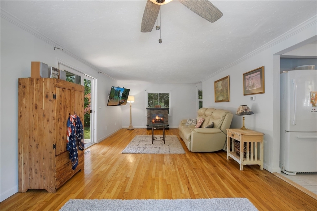 Property Photo:  42 Beechwood Dr  MA 02649 