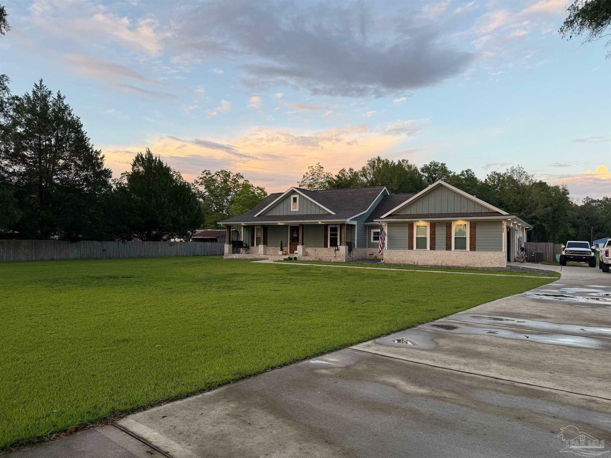Property Photo:  5157 Griffith Mill Rd  FL 32564 