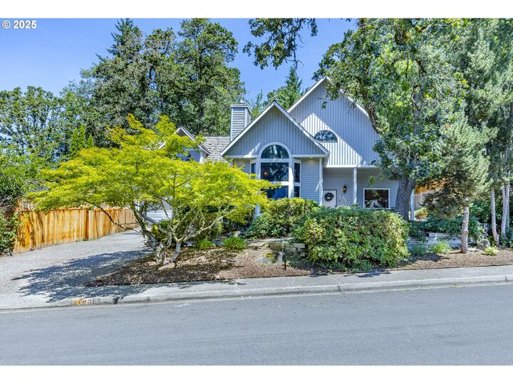 Property Photo:  2703 Moon Mountain Dr  OR 97403 