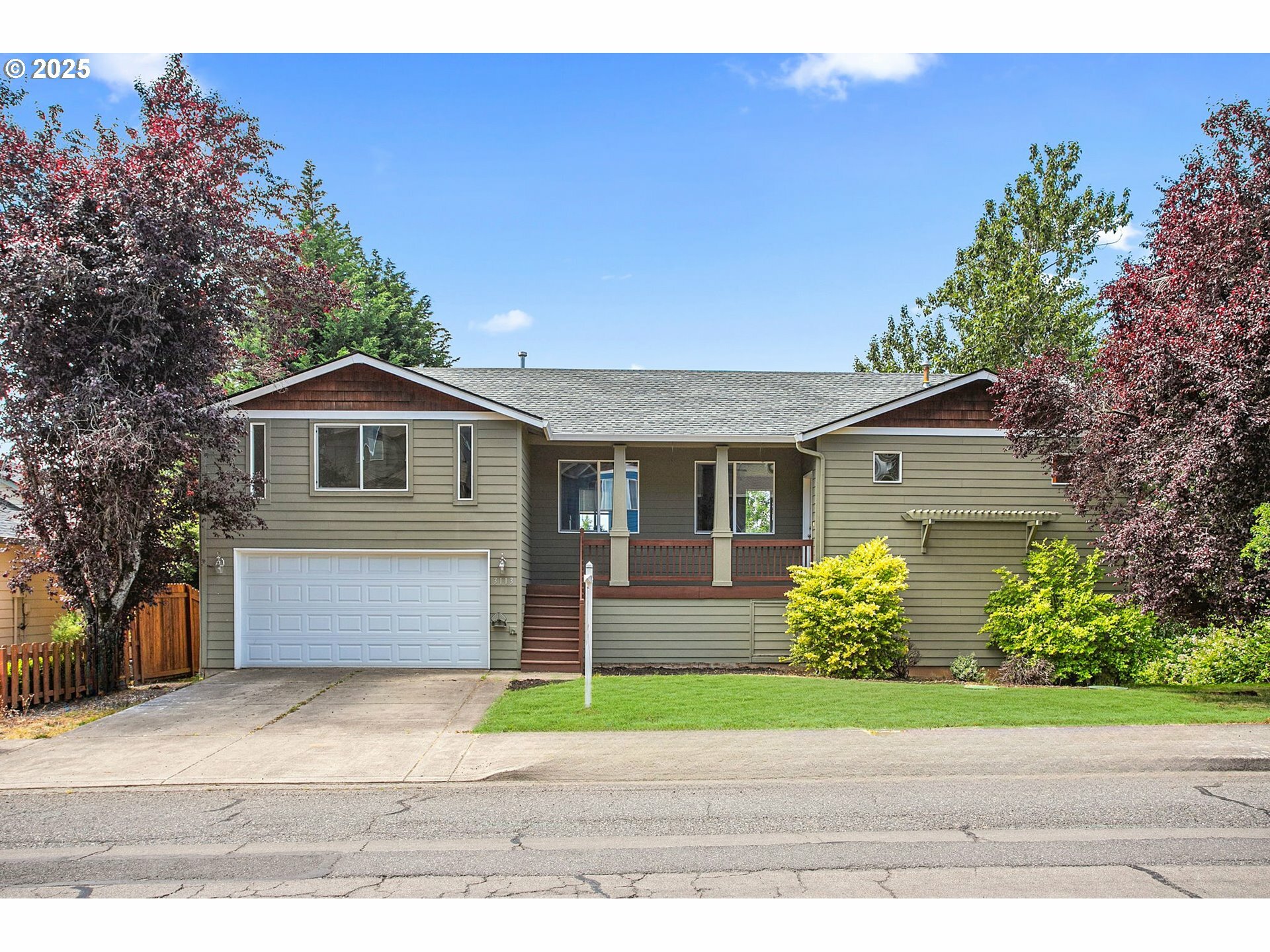 3113 NW Pacific Rim Dr  Camas WA 98607 photo
