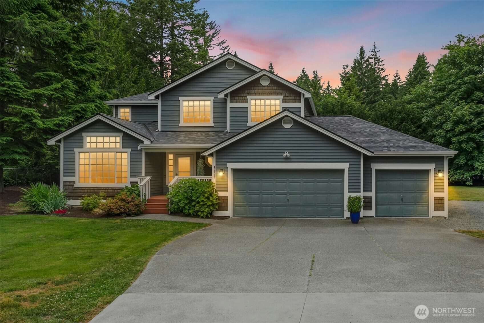 Property Photo: 43712 SE 168th Street WA 98045