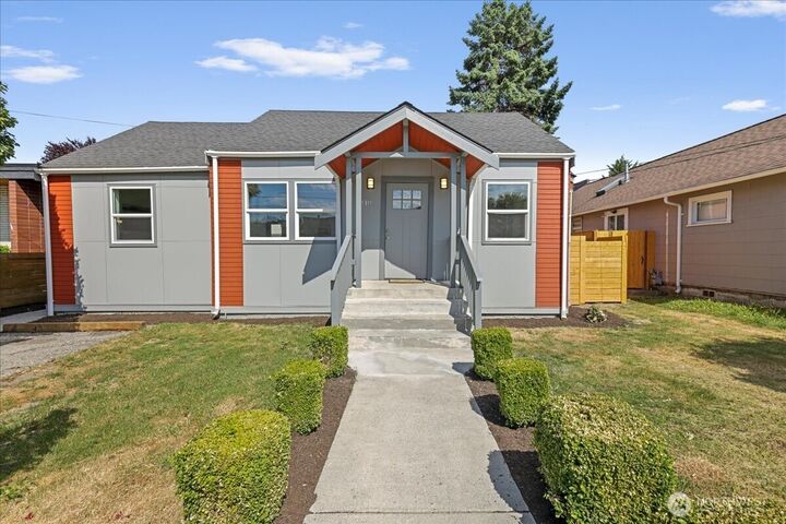 110  Pelly Avenue N  Renton WA 98057 photo
