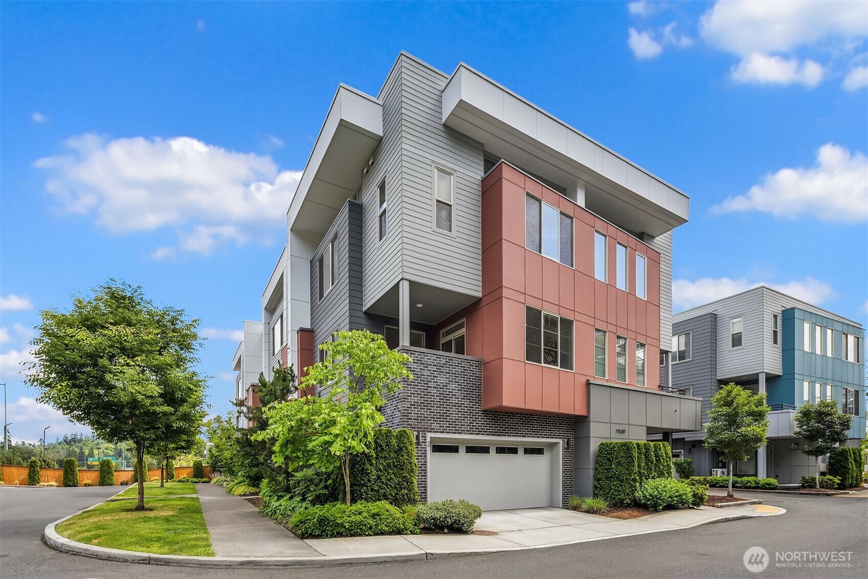 Property Photo: 11530 117th Lane NE 2 WA 98034