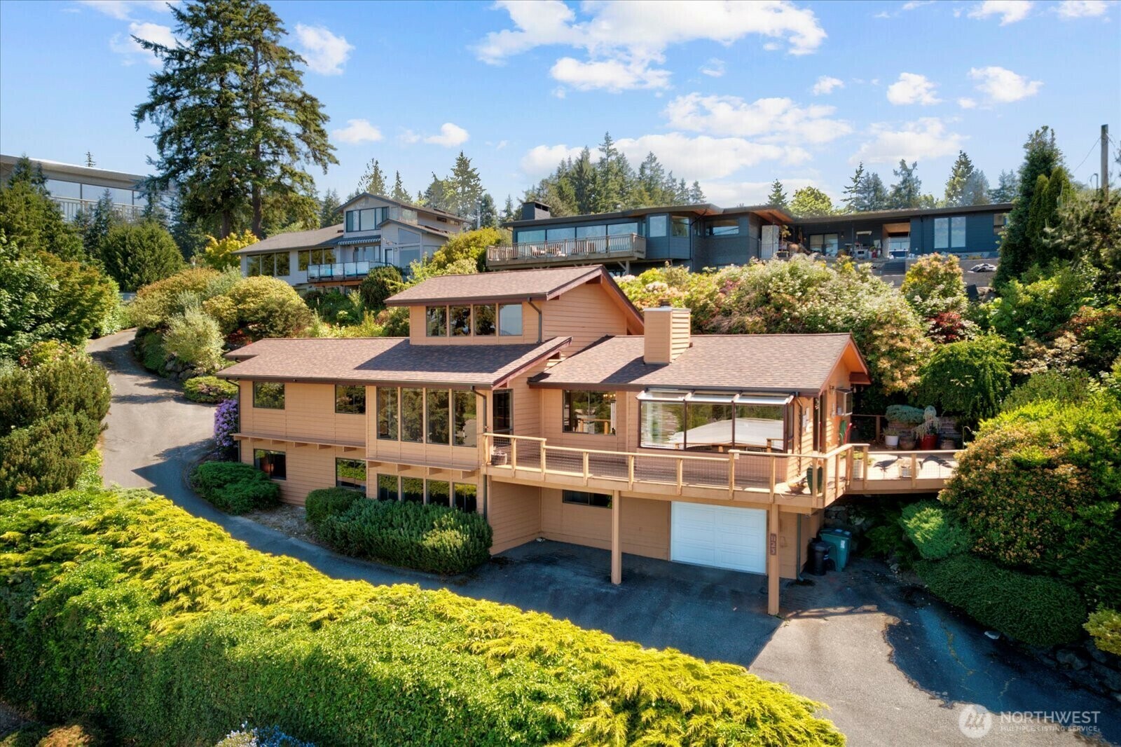 Property Photo:  1125  Vista Place  WA 98020 
