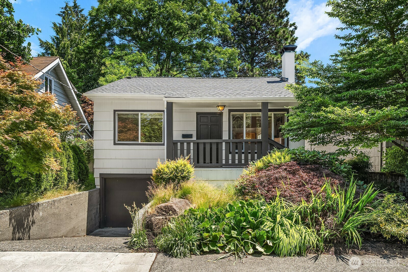 Property Photo: 4754 46th Avenue NE WA 98105