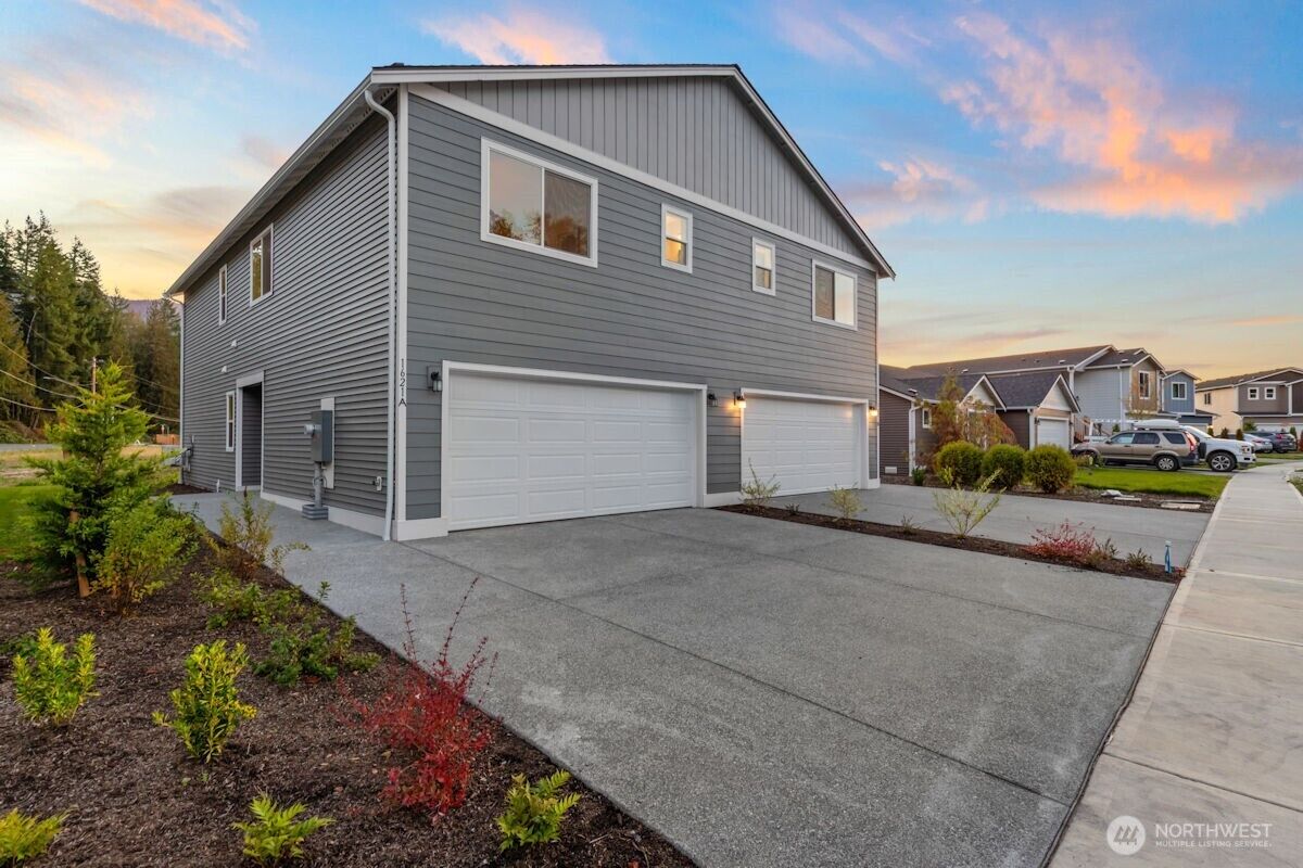 Property Photo: 1621 Birch Court A WA 98251