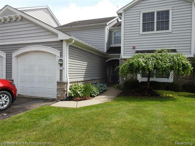 2139 Carriage Hill Circle  Lapeer MI 48446 photo