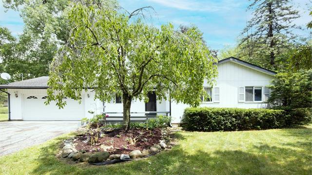 10087 Margaret Drive  Hamburg Twp MI 48169 photo